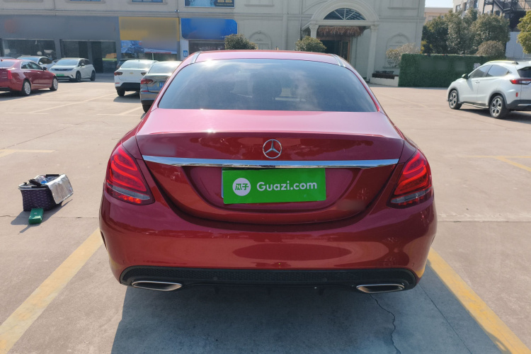 奔驰C级 2016款 C 200 运动版车身外观6