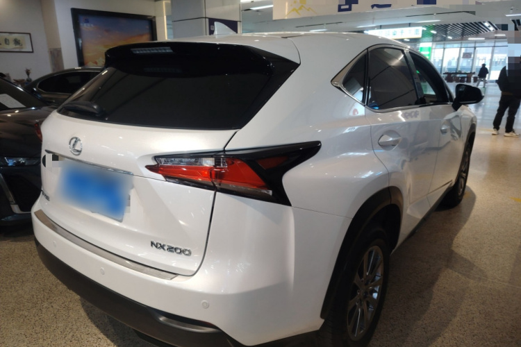 雷克萨斯NX 2015款 200 前驱 锋行版车身外观6005