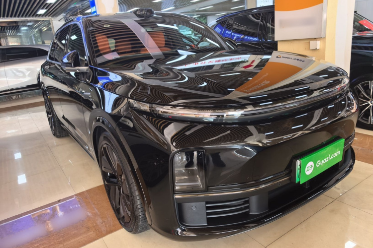 理想汽车 理想L7 2025款 Max 智能焕新版车身外观3