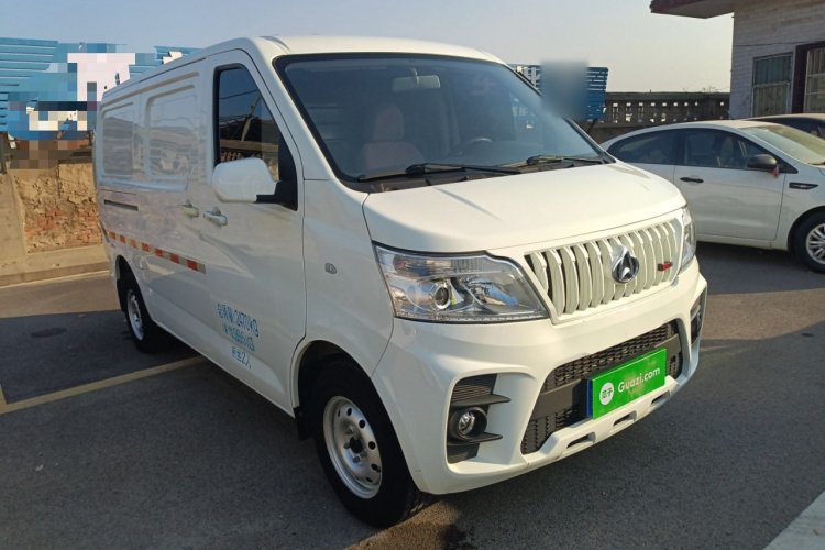 长安凯程 长安睿行M60 2023款 1.5L GDI精英型厢货2座车身外观3