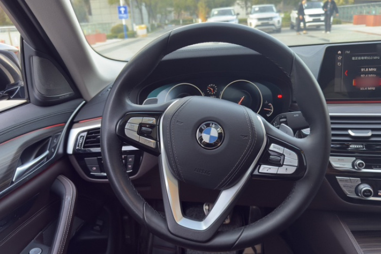 宝马5系 2019款 改款 530Li 尊享型 豪华套装局部细节13