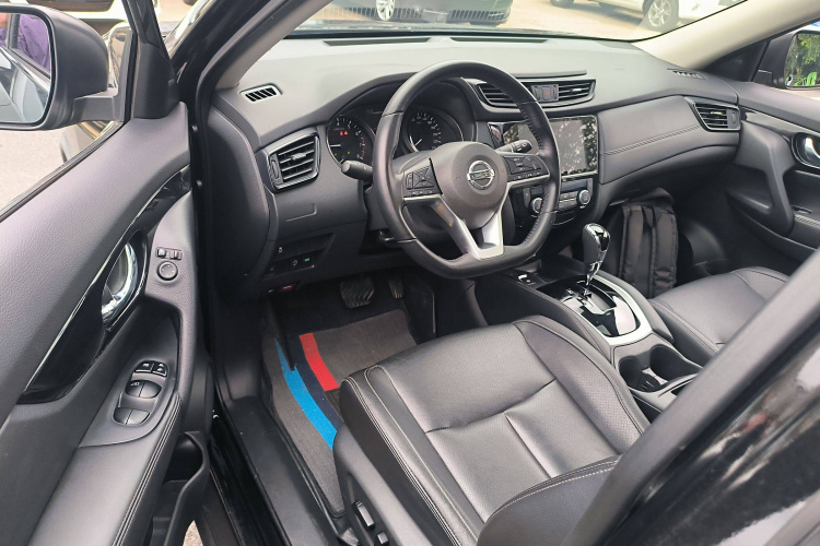 日产 奇骏 2021款 2.0L CVT 2WD XL ITS舒适纪念版中控内饰20