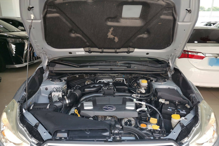 斯巴鲁XV 2012款 2.0i 精英版机舱底盘24