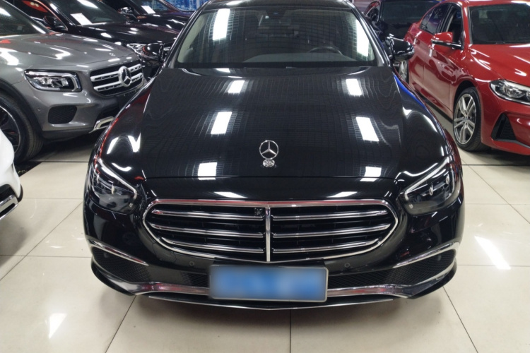 奔驰E级 2023款 改款 E 300 L 时尚型车身外观6001