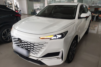 长安UNI-K 2024款 2.0T 两驱全球行版