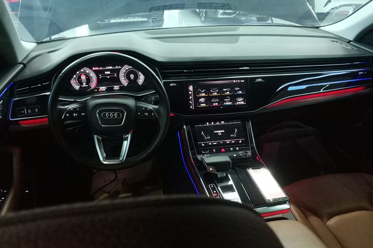 奥迪Q8 2019款 45 TFSI 臻选动感型中控内饰12