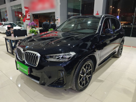 宝马X3 2022款 改款 xDrive25i M运动套装