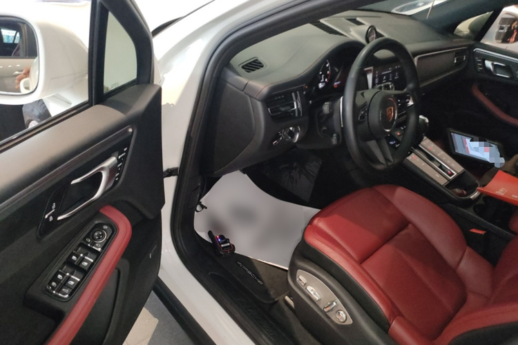 保时捷 2022款 Macan 2.0T中控内饰7003