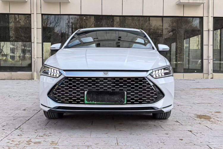 比亚迪 秦PLUS 2023款 冠军版 DM-i 120KM领先型车身外观6003