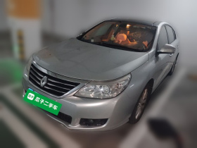 雷诺 纬度 2011款 2.5L 自动豪华导航版