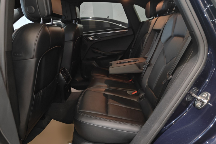 保时捷 2020款 Macan 2.0T中控内饰21