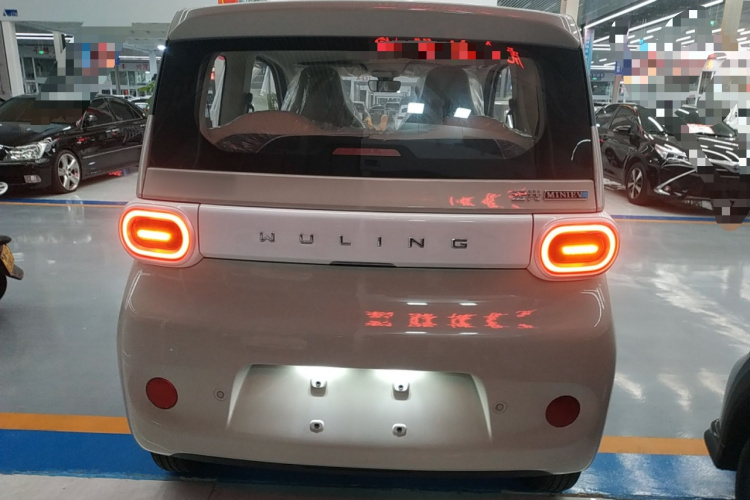 五菱汽车 宏光MINIEV 2024款 第三代 215km 青春版车身外观6004