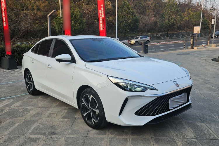 荣威i5 2023款 1.5L CVT尊荣版车身外观6002