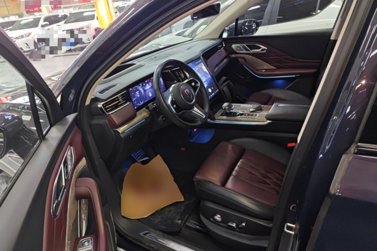 红旗HS7 2023款 2.0T 自动四驱旗领版 六座中控内饰7003