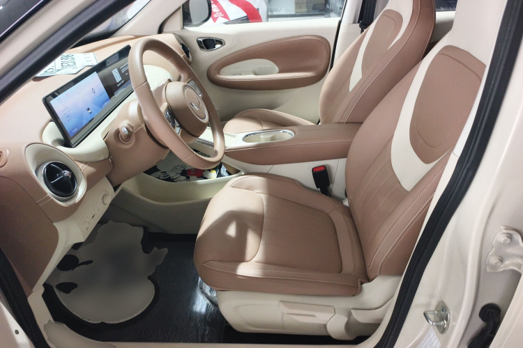 五菱汽车 五菱缤果 2025款 333km 灵犀互联款中控内饰19
