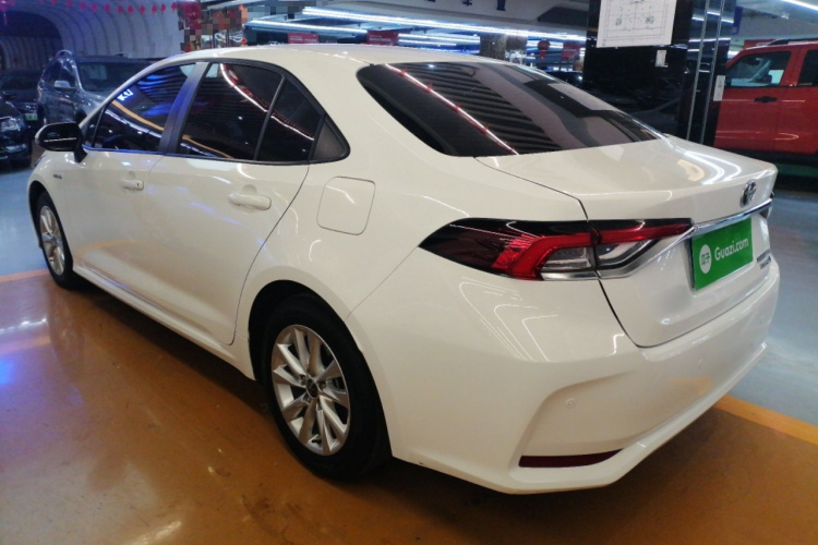 丰田 卡罗拉 2023款 1.8L 智能电混双擎 精英版车身外观4