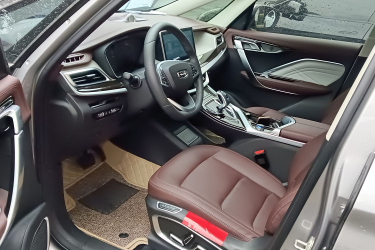 吉利汽车 嘉际新能源 2022款 1.5TD PHEV 白金尊贵型局部细节19