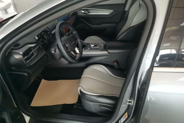 比亚迪 驱逐舰05 2024款 DM-i 55KM 领航荣耀版中控内饰19