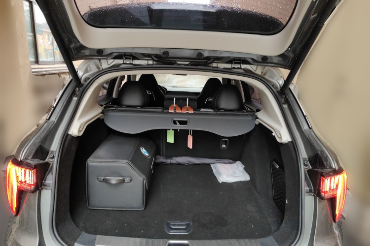 领克01 2021款 2.0TD 两驱型Pro局部细节23