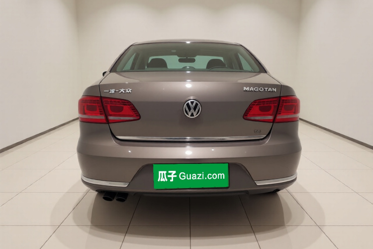 大众 迈腾 2015款 2.0TSI 尊贵型车身外观6