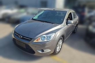 福特 福克斯 2013款 三厢经典 1.8L 自动基本型