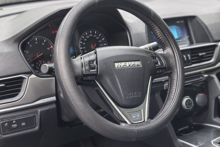 哈弗H6 2018款 蓝标 运动版 1.5T 自动两驱精英型中控内饰7004