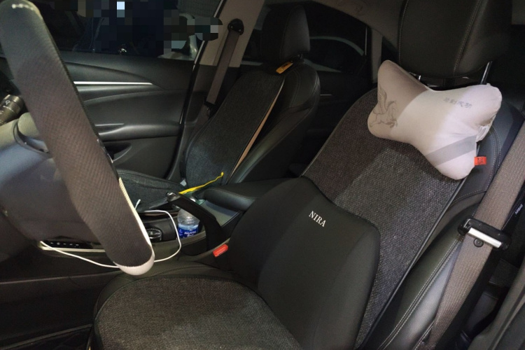 别克 英朗 2018款 18T 自动精英型中控内饰19