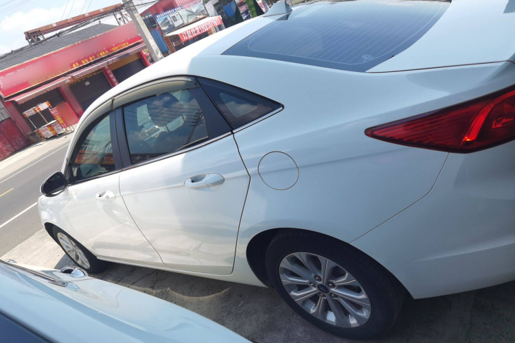 福特 福睿斯 2015款 1.5L 自动时尚型车身外观6005