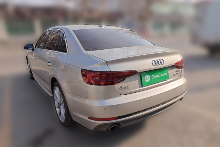奥迪A4L 2018款 30周年年型 40 TFSI 时尚型车身外观5