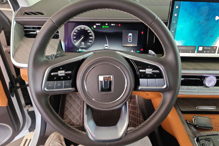 坦克500 2023款 3.0T 运动版 造境型 5座中控内饰13