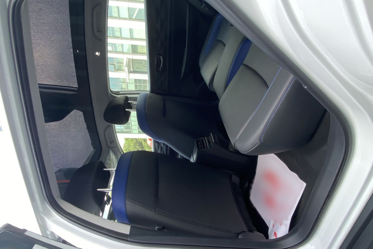 灵悉L 2024款 头号玩家版中控内饰7002