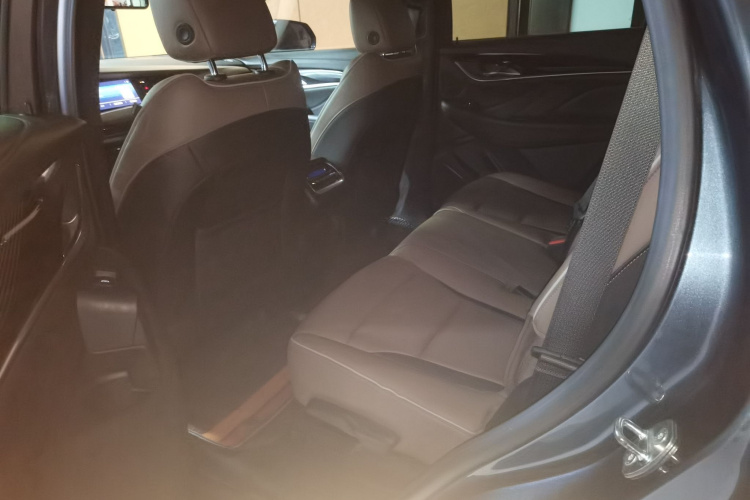 别克 昂科旗 2020款 28T 四驱旗舰型中控内饰21