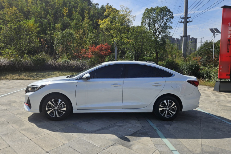 长安 逸动 2023款 畅享版 PLUS 蓝鲸NE 1.4T GDI DCT尊贵版车身外观6002