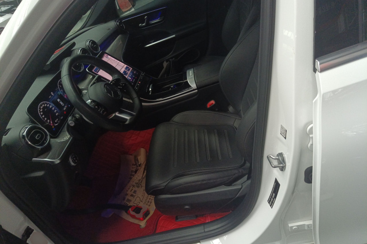 奔驰C级 2023款 C 200 L 运动版局部细节19