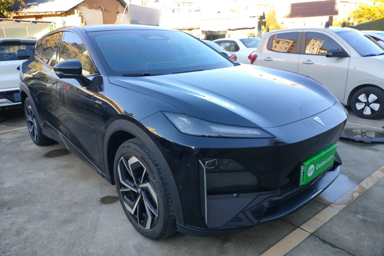 深蓝汽车 深蓝S07 2025款 215Max 深蓝智驾AD PRO增程版车身外观3