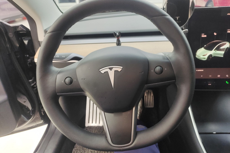 特斯拉 Model 3 2020款 改款 标准续航后驱升级版中控内饰13