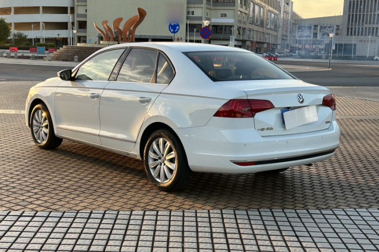 大众 宝来 2017款 1.6L 自动舒适型车身外观6005