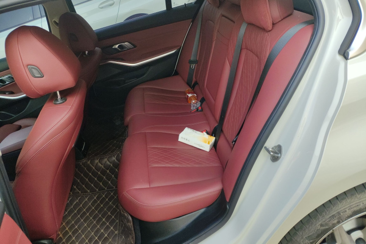 宝马i3 2022款 eDrive 35 L中控内饰21