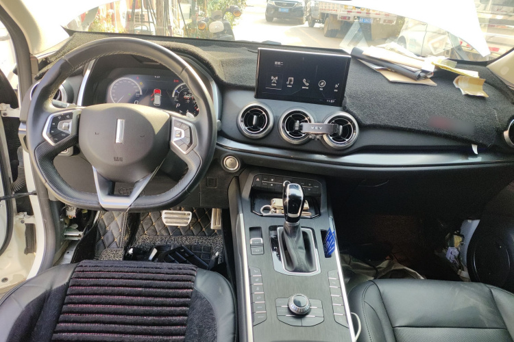 魏牌 VV5 2017款 2.0T 旗舰型中控内饰7002