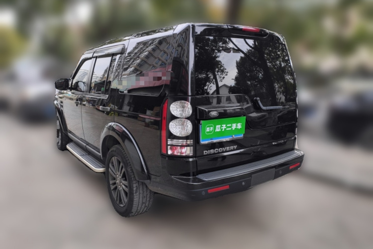 路虎 发现 2016款 3.0 SC 曜黑典藏版 SE车身外观5