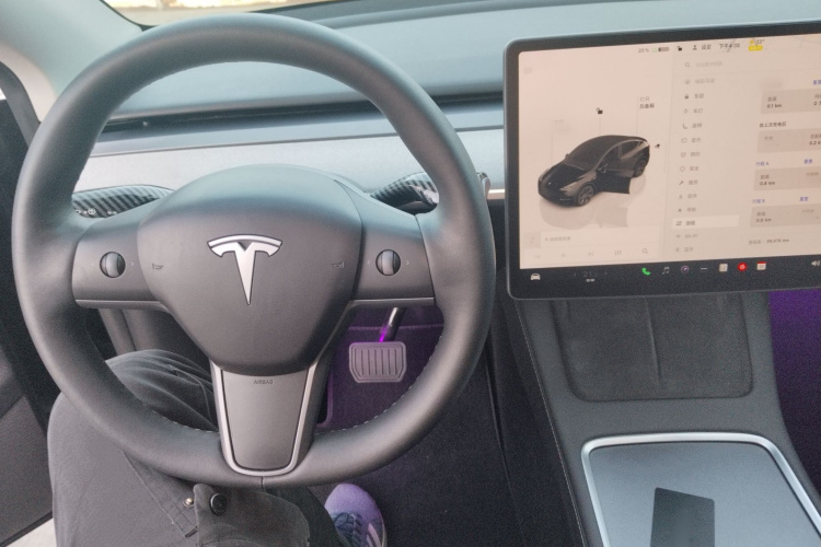 特斯拉 Model Y 2023款 后轮驱动版中控内饰12