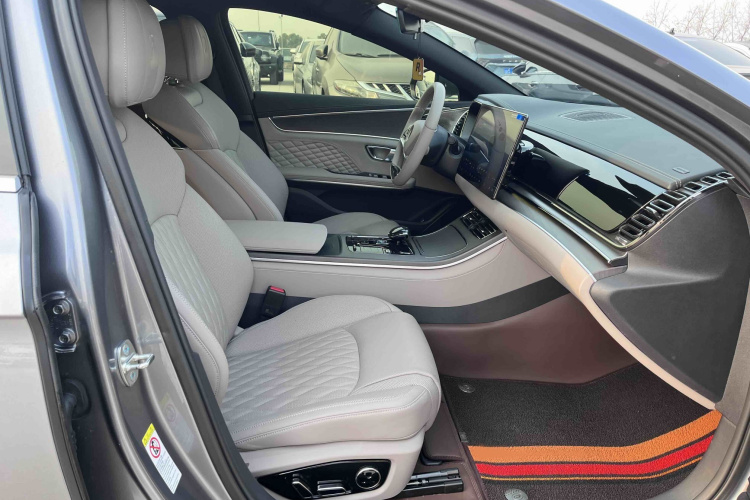 比亚迪 汉 2024款 DM-i 荣耀版 121KM 尊享型局部细节41