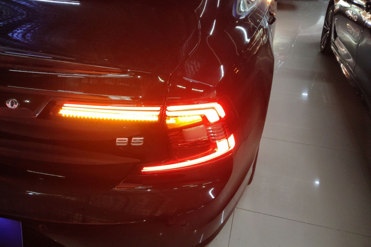 沃尔沃S90 2025款 B5 智远豪华版车身外观6006