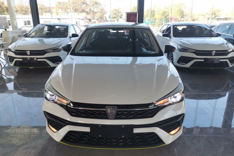 荣威i5 2021款 1.5L CVT铂金版车身外观2