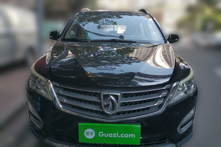 宝骏560 2016款 1.8L iAMT豪华型车身外观2