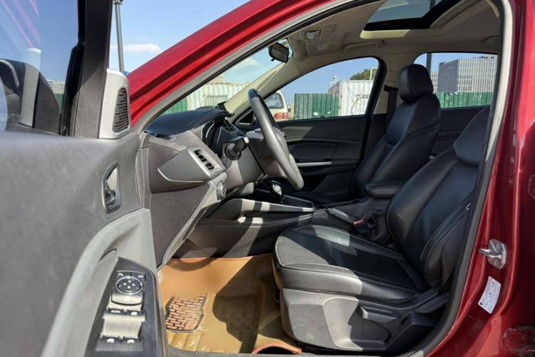 福特 福睿斯 2015款 1.5L 自动时尚型中控内饰7014