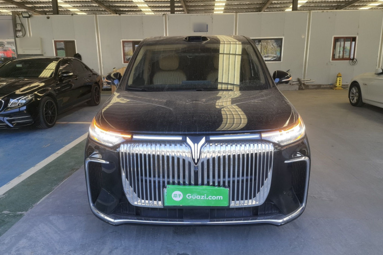岚图汽车 岚图梦想家 2025款 PHEV 四驱旗舰乾崑版车身外观6001
