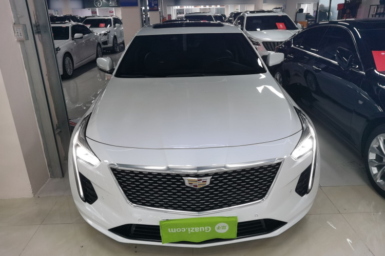 凯迪拉克CT6 2019款 28T 豪华型车身外观2