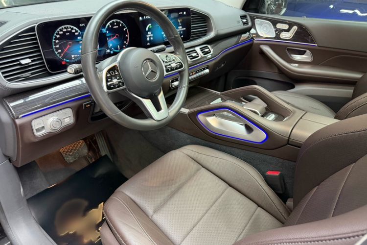 奔驰GLE 2020款 改款 GLE 350 4MATIC 时尚型中控内饰7004