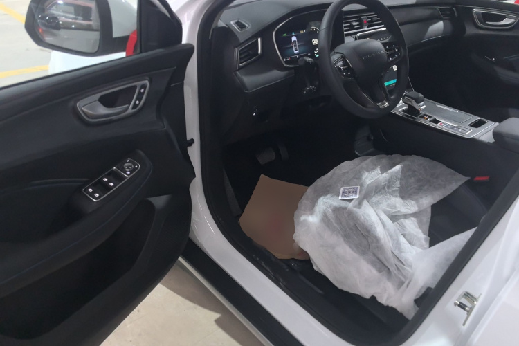 荣威RX5 2025款 PLUS 330TGI 自动领潮智惠版中控内饰20